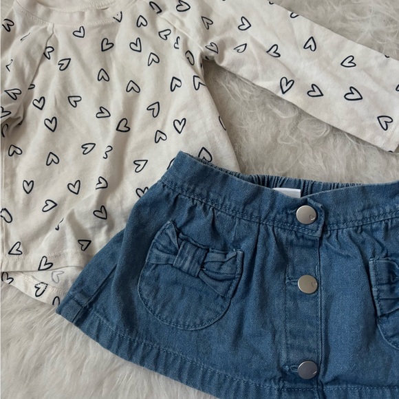 Cute Girly Pairing- Baby Denim Skort & Navy Heart Tip - Picture 2 of 4